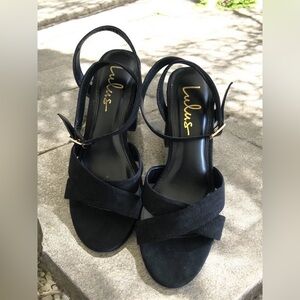 Lulus Elegant Black Cross-Strap Sandals
